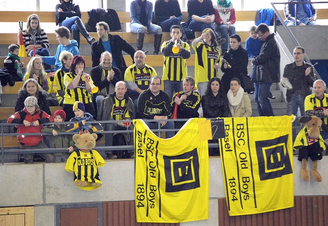 Super Stimmung herrschte bei den E-Jun...tte lautstarke Fans dabei und gewann.   | Foto: Privat