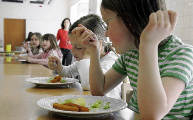 Je lnger der Schultag, desto mehr wir... bringt das einige Probleme mit sich.   | Foto: dpa