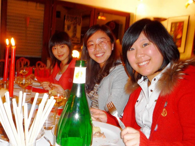 Die chinesischen Austauschstudenten le...e und Kndeln das Jahr des Hasen ein.   | Foto: gab