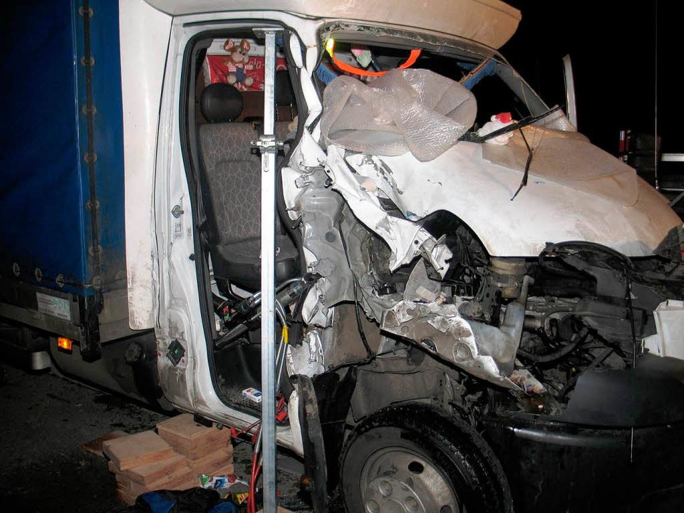 Einer der in den Unfall verwickelten Lkw  | Foto: Polizei