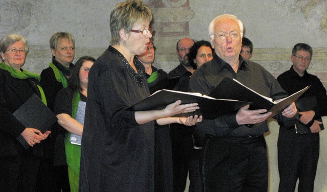 Anette Hall und Werner Dold gestaltete...;Spannung&#8220; von Johannes Brahms.   | Foto: Dorothee Philipp