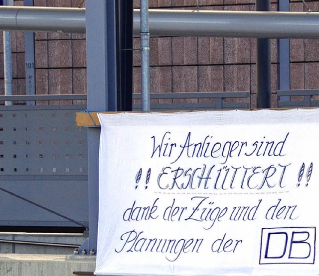 Brgermeister Merstetter erinnert die ...etwa beim Schutz vor Erschtterungen.   | Foto: Langelott