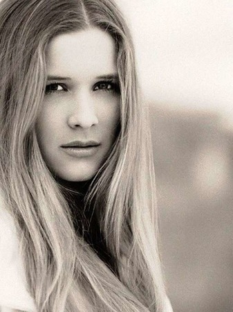 Miss Ashampoo: Manou Volkmer