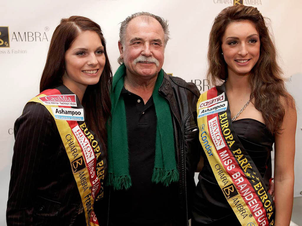 Die Benefizveranstaltung  von Chiara Ambra mit den Kandidatinnen der Miss-Germany-Wahl 2011.