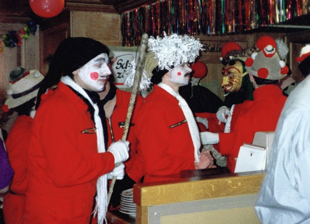 Einige umgingen die Aufforderung, nich...zene von der Notfasnet 1991 in Elzach.  | Foto: Thomas Landwehr