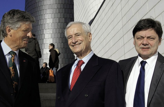 Robert Kaplan (Professor in Harvard/ B...(links) und Prorektor Theodor Sproll.   | Foto: Sebastian Wolfrum