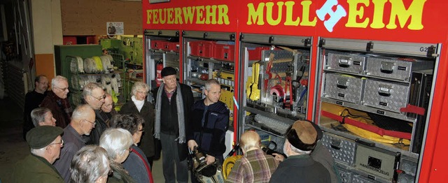 VHS-Teilnehmer bei der Mllheimer Feuerwehr   | Foto: Rudolf Bauert