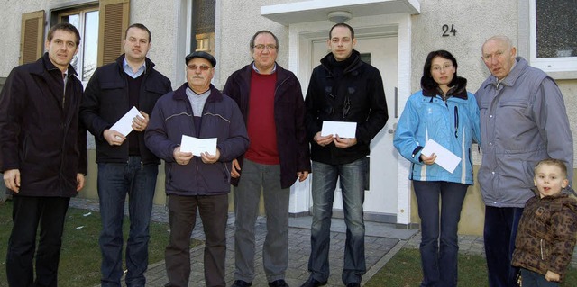 Die Mieter Kurt Hutans, Marion Ganeck,...schftsfhrer Daniel Kuny (von links)   | Foto: A. Greiner