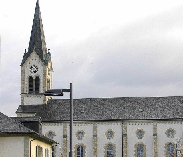 Die  Herz-Jesu-Kirche  in Mllheim war...rkungssttte von Pfarrer Erich  Loks.   | Foto: umiger