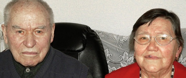 Johannes und Barbara Buss sind seit 60 Jahren ein Paar.   | Foto: Georg Diehl