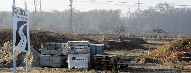 Zum Bau des Kleinkemser Lrmschutzwall... in Efringen-Kirchen verwendet werden.  | Foto: Langelott