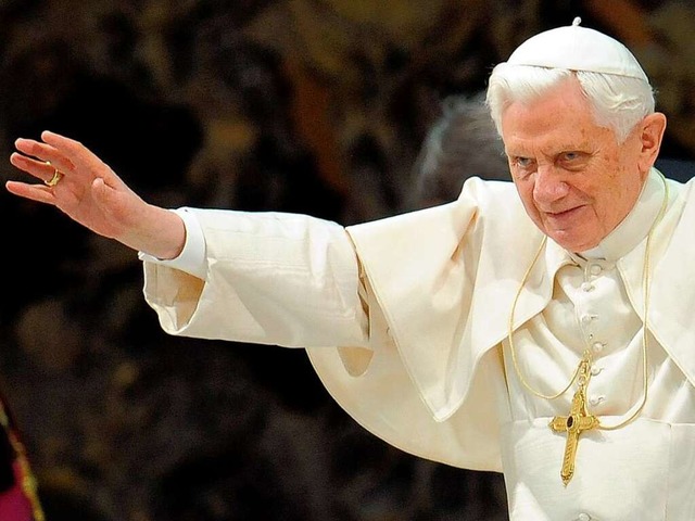Papst Benedikt XVI. kommt in die Ortenau.  | Foto: dpa