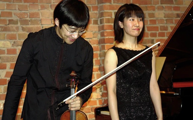 Michael Hsu (links) und Yuki Takai boten den Umkirchern ein groartiges Konzert  | Foto: Karin Wortelkamp