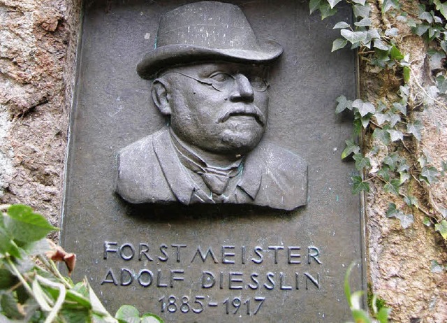 Forstmeister Diesslin schuf den Schna...soll ein Gedenkstein an ihn erinnern.   | Foto: Karin Maier