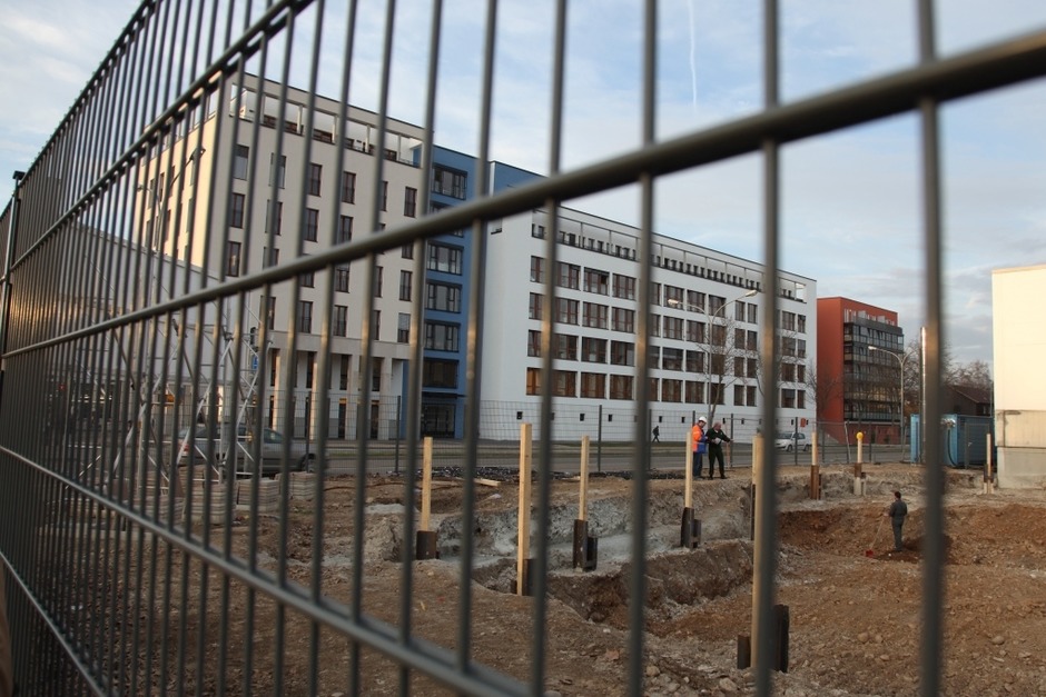 Der Fundort an der Kreuzung Berliner Allee und Elsässer Straße (Foto: Dominic Rock) Der Fundort an der Kreuzung Berliner Allee und Elsässer Straße (Foto: Dominic Rock)