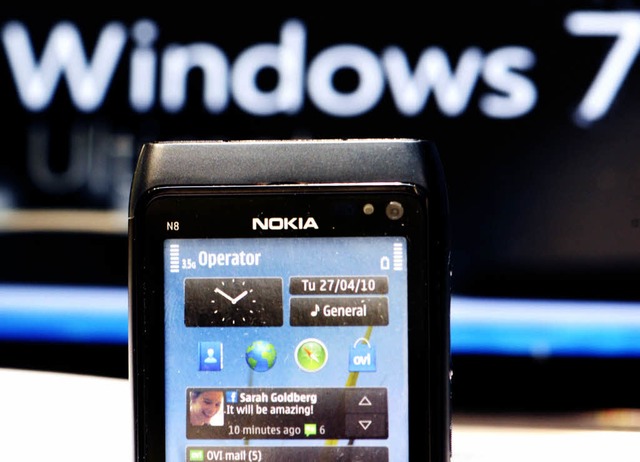 Neue Allianz: Die Hardware von Nokia b...rgt knftig die Software von Microsoft  | Foto: dapd