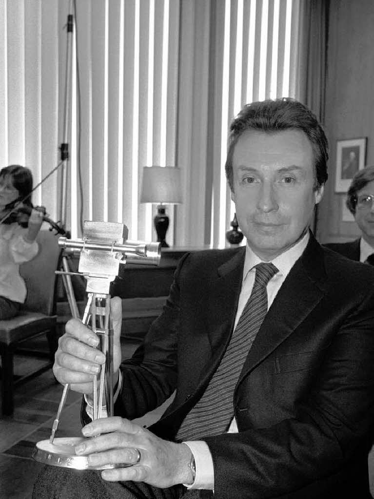 Peter Alexander wurde vielfach ausgezeichnet. 1980 erhielt er die Goldene Kamera.