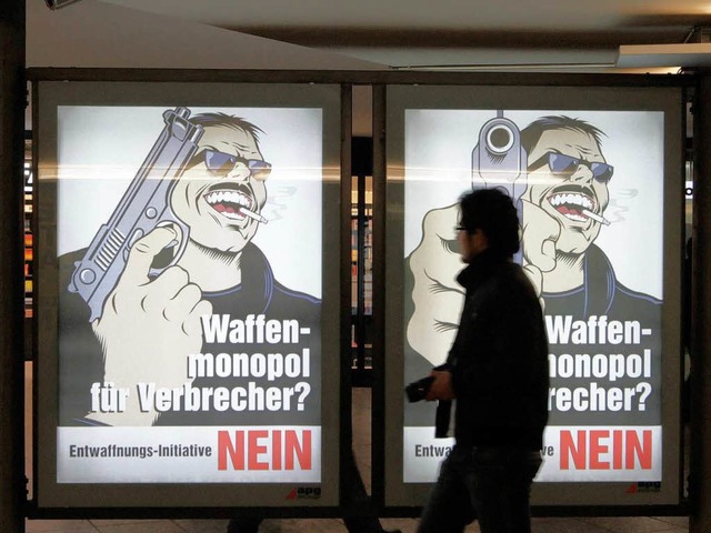 Schweizer stimmen gegen verschrftes Waffenrecht  | Foto: dpa