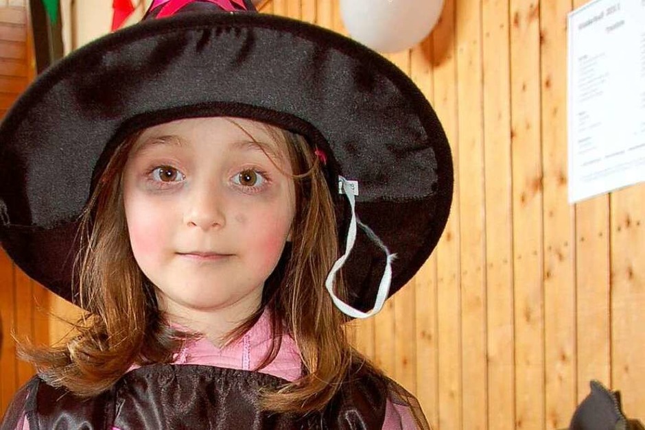 Fantasievoll und bunt ging es am Sonntagnachmittag beim Kinderumzug und Kinderball der Narrenzunft Öflingen zu. (Foto: Felicitas Rohrer (froh)) Fantasievoll und bunt ging es am Sonntagnachmittag beim Kinderumzug und Kinderball der Narrenzunft Öflingen zu. (Foto: Felicitas Rohrer (froh))