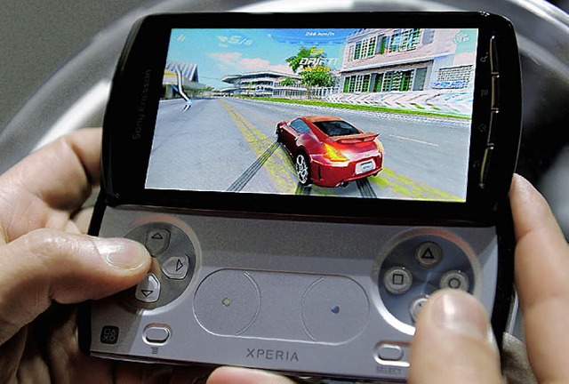 Will nur spielen: Sony Ericsson Xperia Play  | Foto: AFP