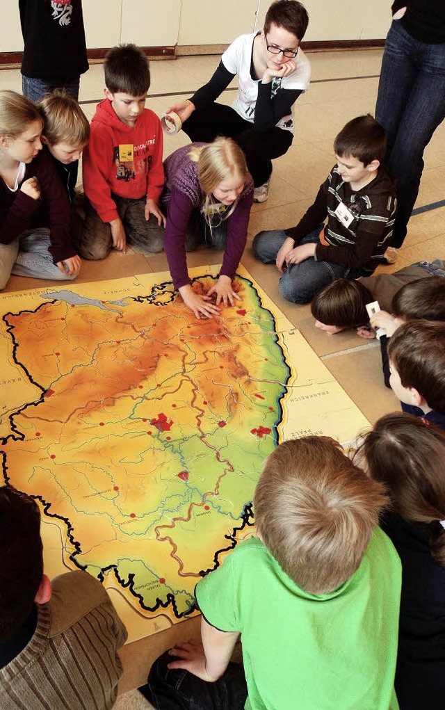 Die Drittklssler der Abt-Steyrer-Schu...; Baden-Wrttemberg auf der Landkarte.  | Foto: Joanna Sykora