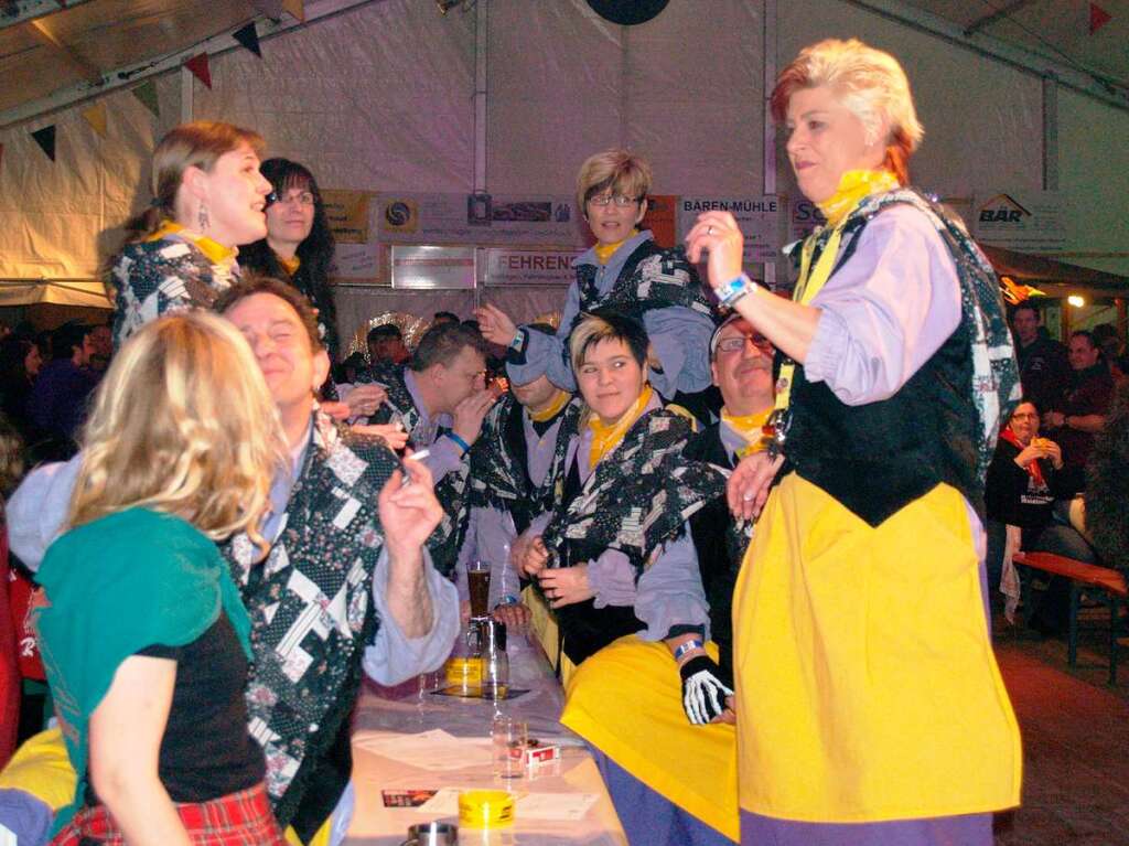 Die Stimmung kocht im Festzelt über Die Stimmung kocht im Festzelt über