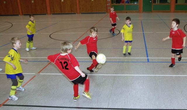 Am 10. Juniorenfuballturnier des Bahl...en der D-, E-, F- und G-Junioren teil.  | Foto: Alfred Peter