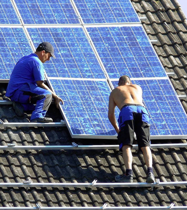 In Basel sollen mehr Fotovoltaikanlagen auf die Dcher.   | Foto: Fotolia