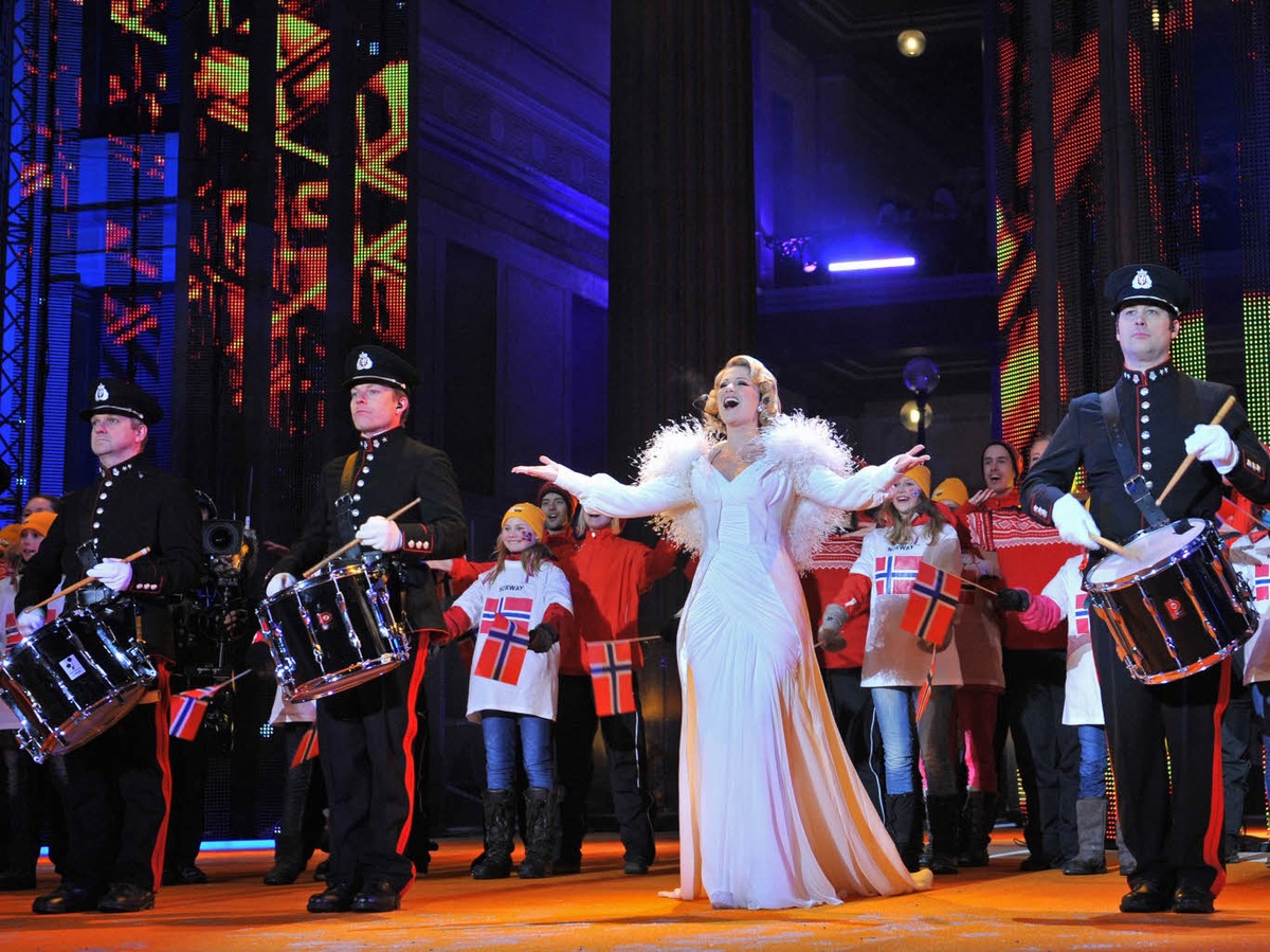 Die norwegische Sngerin Maria Haukaas Mittet bei der Erffnungszeremonie, sie sang die offizielle WM-Hymne „Glorious“