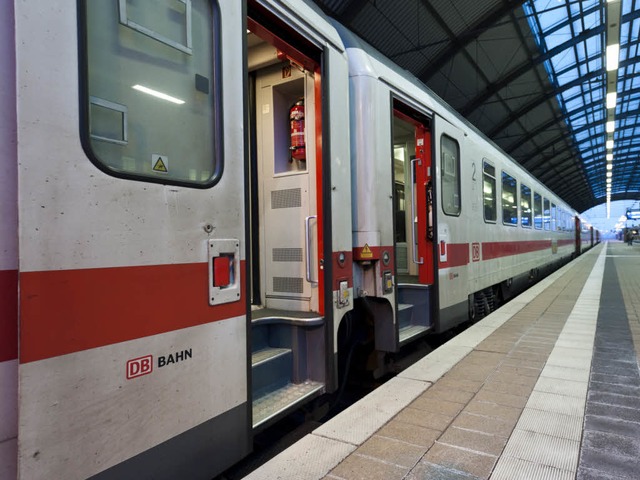 Bundesweit bestreiken am Freitag die Lokfhrer die Deutsche Bahn.  | Foto: dapd