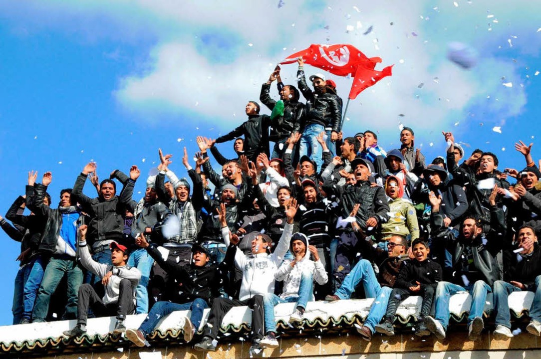 Demonstranten in Tunesien.  | Foto: dpa