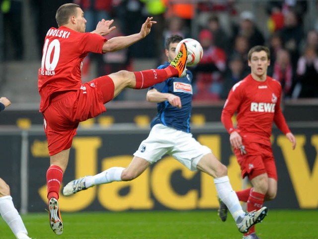 Poldi machte heute den Unterschied: Lu...ki bei der Arbeit in der zweiten Etage  | Foto: dpa