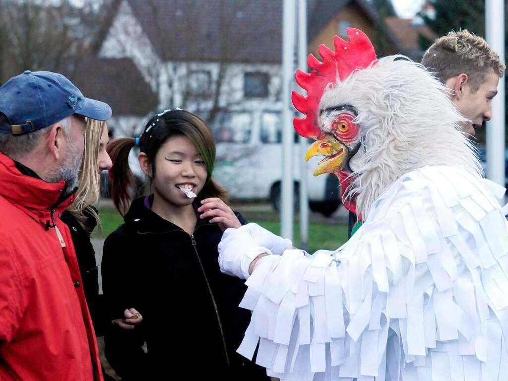 Buntes Treiben bescherten zahlreiche Znfte den Zuschauern beim Umzug in Friesenheim