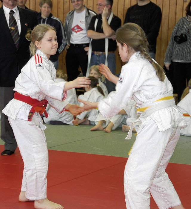 Nachwuchsjudoka Kyra Ciechocinski vom ...hren Titel in der Klasse bis 33 Kilo.   | Foto: herbert frey