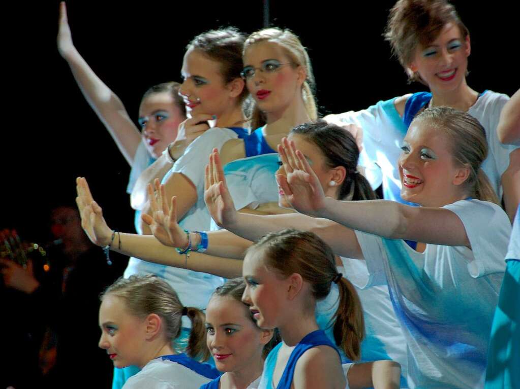 Dass die Althistorische ganz schön jung ist, bewiesen die Tänzerinnen mit ihrer Choreographie zu Jan Delays „Large“. Dass die Althistorische ganz schön jung ist, bewiesen die Tänzerinnen mit ihrer Choreographie zu Jan Delays „Large“.
