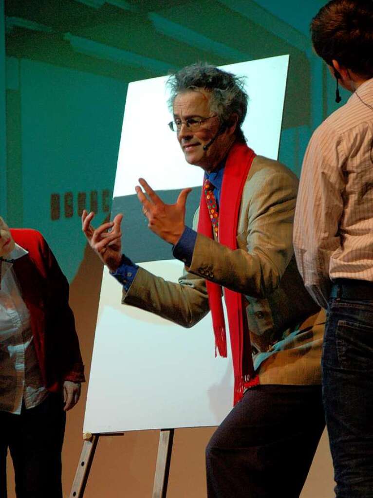 Jürgen Becker interpretiert als überdrehter Kunstschulleiter den existenzialistischen Strich des Künstlers. Jürgen Becker interpretiert als überdrehter Kunstschulleiter den existenzialistischen Strich des Künstlers.