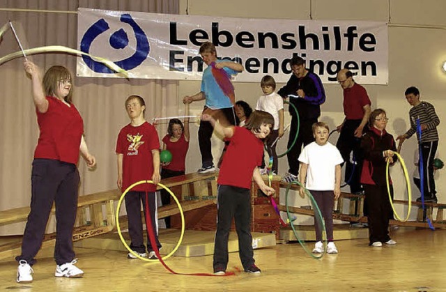 Brcken bauen zwischen Behinderten und... Hauptaufgabe des Lebenshilfevereins.   | Foto: Ernst Hubert Bilke