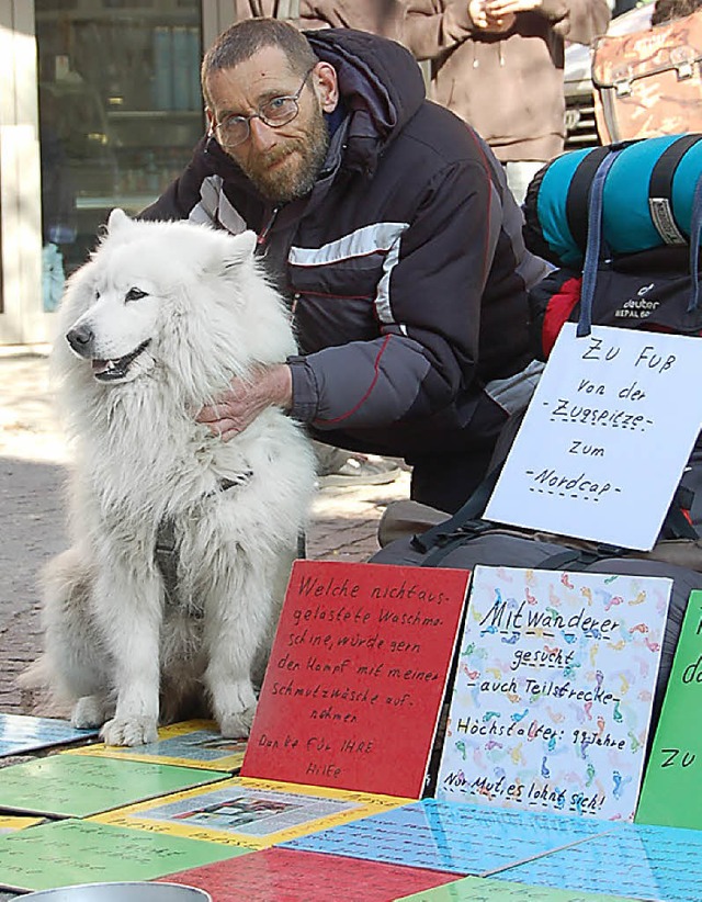 Alwin &#8222;Django&#8220; mit seinem Hund Samou.   | Foto: Ulrike Derndinger