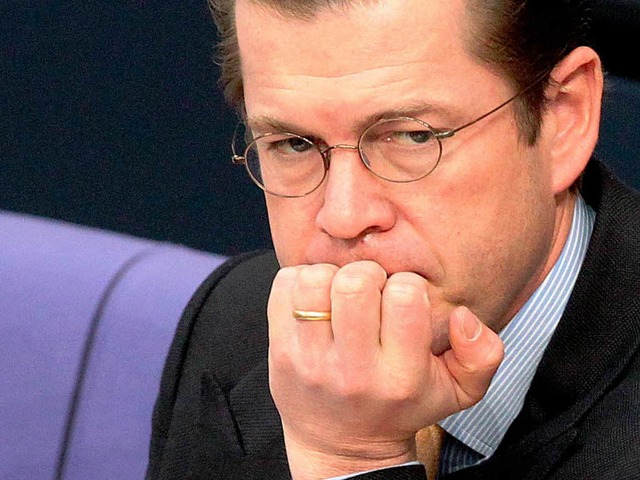 Karl-Theodor zu Guttenberg im Bundestag: Kehrt er in die Politik zurck?  | Foto: dpa