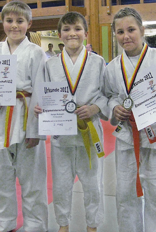 Stolze Neustdter Judoka: (von links) ...vers, Sergej Butjugin und Matea Brigic  | Foto: mller