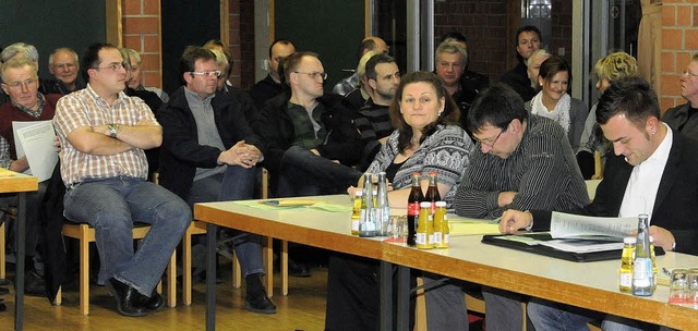 Demokratisches Gedrnge im Steinener G...d Marc Sutterer von der CDU-Fraktion    | Foto: Robert Bergmann