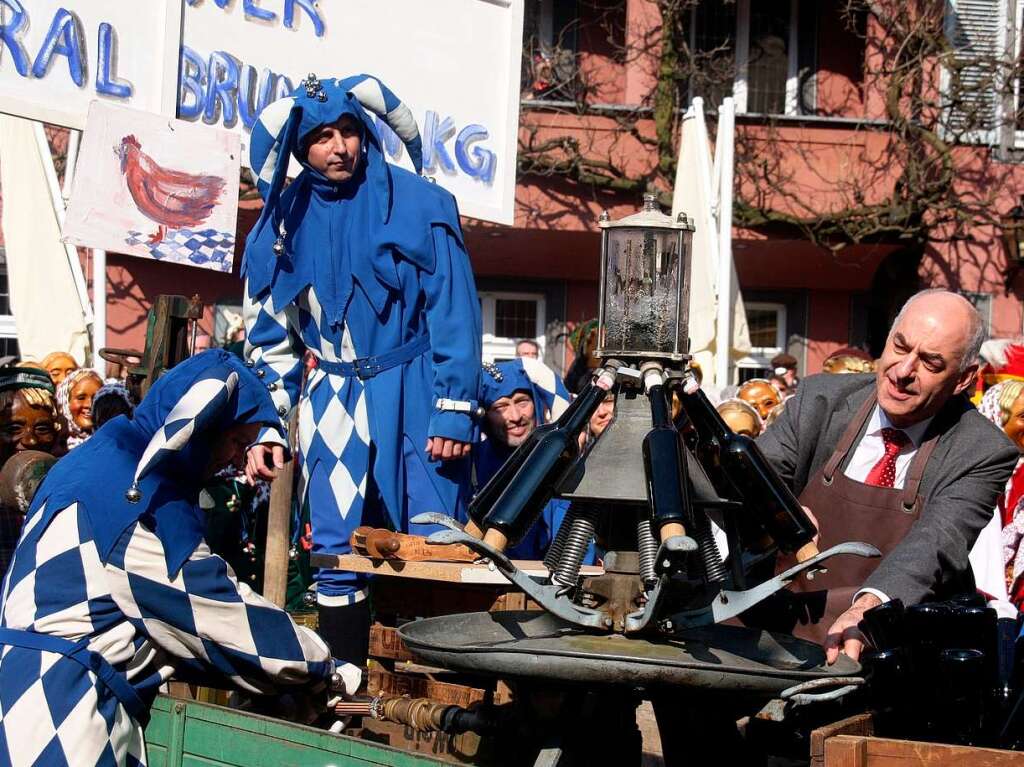 Schelmen, Schnurrewieber und Mittwocher bernehmen die Macht im Staufener Rathaus.