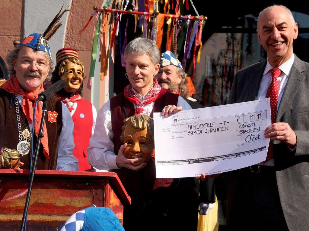 Schelmen, Schnurrewieber und Mittwocher bernehmen die Macht im Staufener Rathaus.