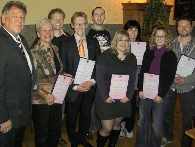 Ehrungen bei der  Bugginger Turnerscha... Siegin, Melanie Sattler, Frank Beha.   | Foto: Privat