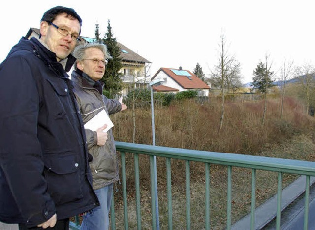 rgern sich noch immer ber den Kahlsc...Dubler (links) und Hans-Peter Karrer   | Foto: Felicitas Rohrer