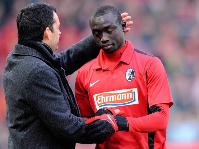 Papiss  Ciss vom SC Freiburg ist nicht nur treffsicher, sondern auch effizient.  | Foto: dapd