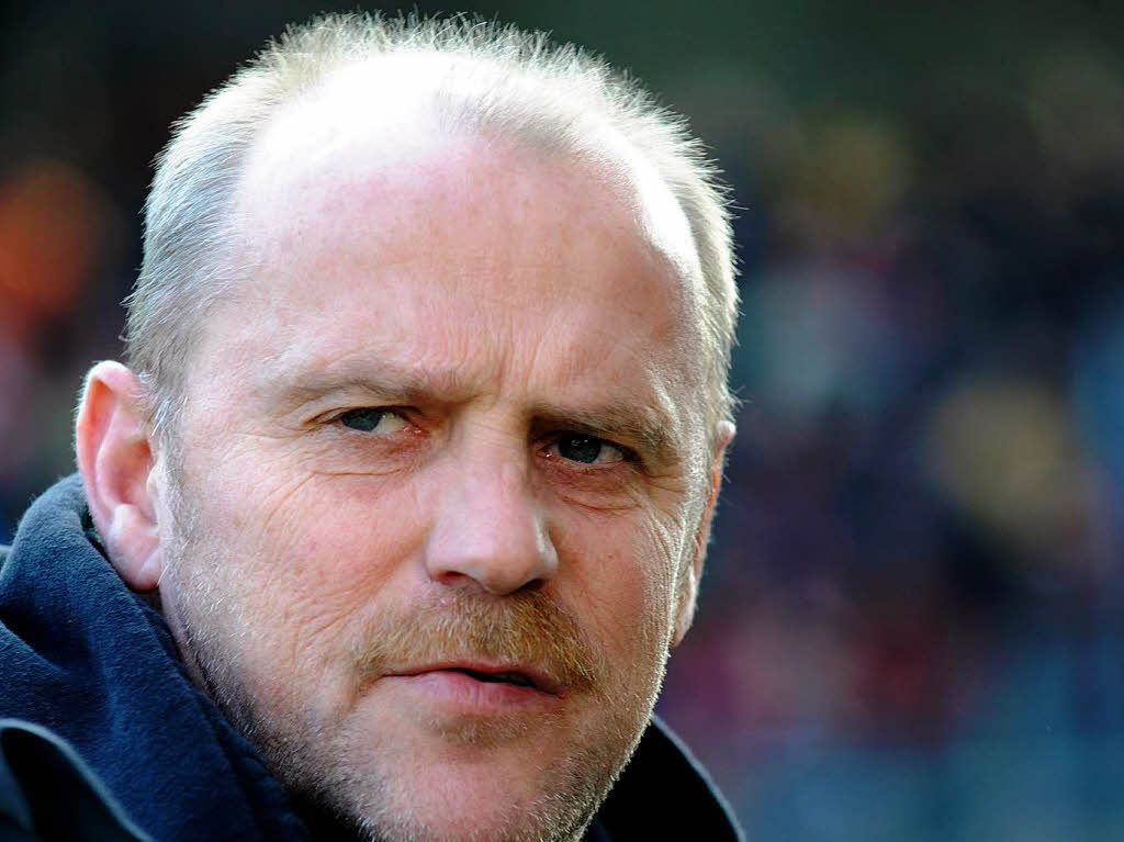 Schicksalsspiel für Thomas Schaaf, Trainer von Werder Bremen. Schicksalsspiel für Thomas Schaaf, Trainer von Werder Bremen.