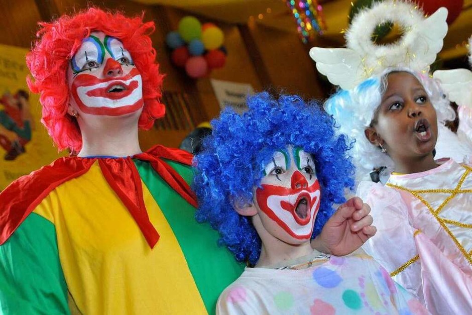 Der Freiburger Fasnet-Nachwuchs in Aktion. (Foto: Michael Bamberger) Der Freiburger Fasnet-Nachwuchs in Aktion. (Foto: Michael Bamberger)