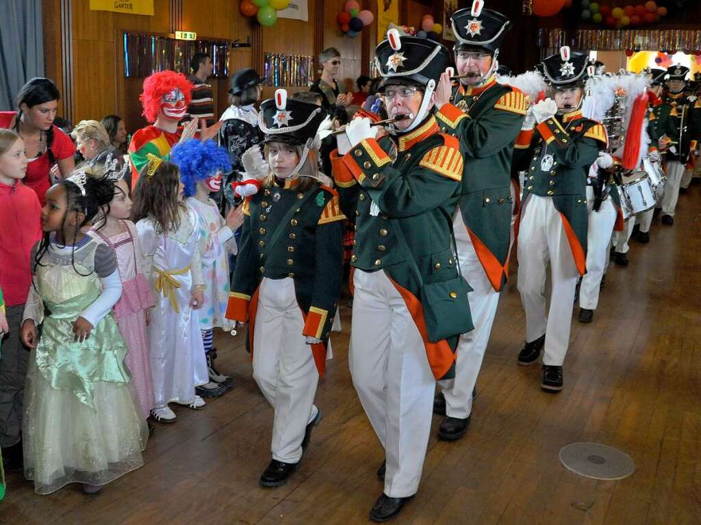 Der Freiburger Fasnet-Nachwuchs in Aktion.