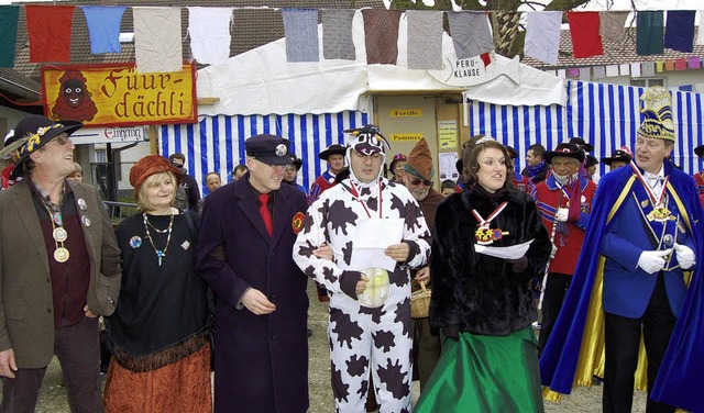 Erffnung des Narrenmarktes (von links...nigin Lucia I. und Marschall Ronald.   | Foto: Heinz Vollmar